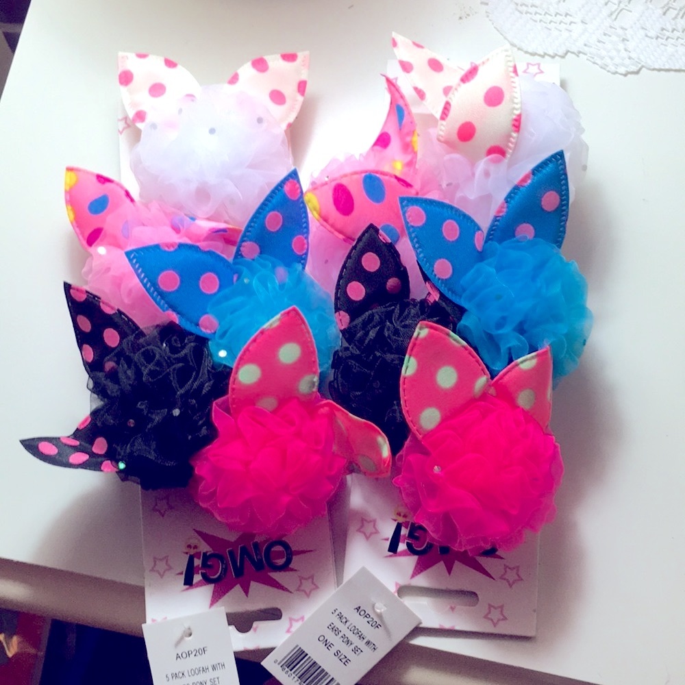 2 packs Bunny Ears pony tail holders NWT